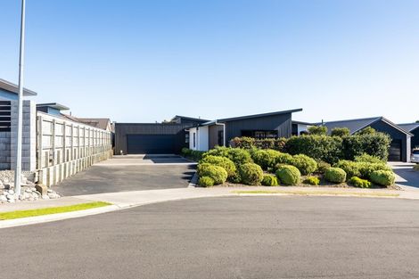 Photo of property in 21 Nadine Stanton Drive, Bell Block, New Plymouth, 4312