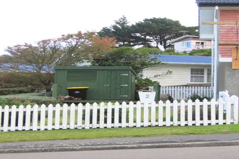 Photo of property in 2 Shrimpton Way, Newlands, Wellington, 6037