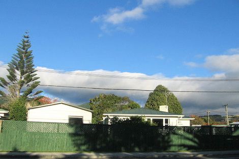 Photo of property in 14 Arawhata Road, Paraparaumu, 5032