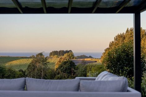 Photo of property in 1 Summerhill Drive, Papamoa, Te Puke, 3187