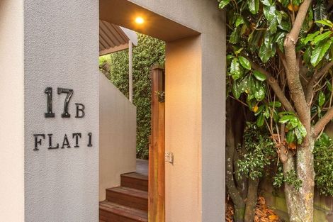 Photo of property in 2/17c Cracroft Terrace, Cashmere, Christchurch, 8022