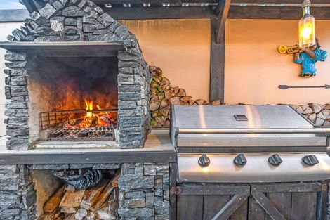 Photo of property in 37 Magellan Rise, Flagstaff, Hamilton, 3210