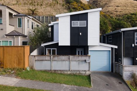 Photo of property in 40a Erlestoke Crescent, Churton Park, Wellington, 6037