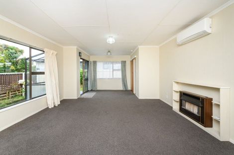 Photo of property in 2 Bethel Court, Milson, Palmerston North, 4414