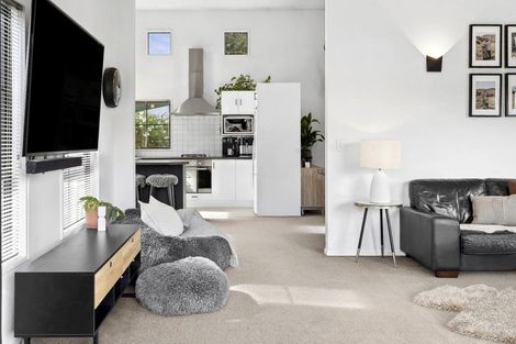 Photo of property in 13 Trevathan Lane, Wanaka, 9305