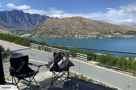 Photo of property in 4 Luckie Lane, Queenstown Hill, Queenstown, 9300