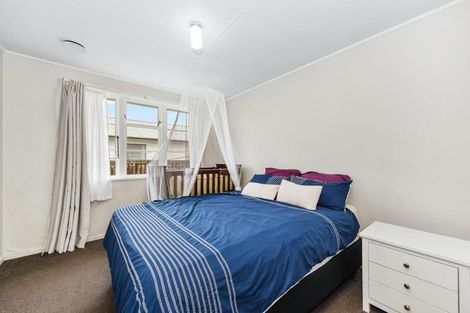 Photo of property in 24 Sare Crescent, Fairfield, Hamilton, 3214