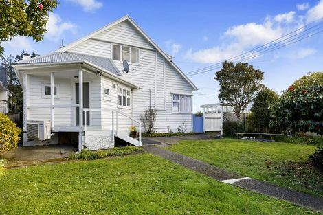Photo of property in 33 Firth Terrace, Karori, Wellington, 6012