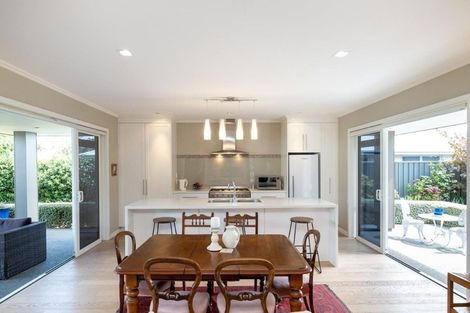 Photo of property in 8 Te Heipora Place, Havelock North, 4130