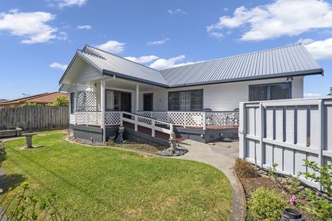 Photo of property in 9 Raumati Crescent, Onerahi, Whangarei, 0110