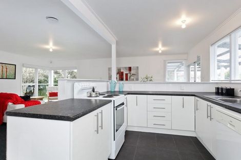 Photo of property in 45 Cargill Street, Papakura, 2110