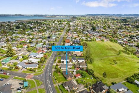 Photo of property in 658 Te Atatu Road, Te Atatu Peninsula, Auckland, 0610