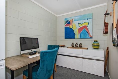 Photo of property in 2/39 Central Avenue, Avenues, Whangarei, 0110