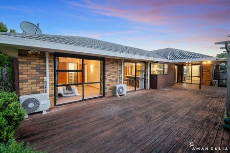 Photo of property in 40 Pigeon Mountain Road, Half Moon Bay, Auckland, 2012