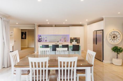 Photo of property in 9 Riverstone Grove, Hokowhitu, Palmerston North, 4410