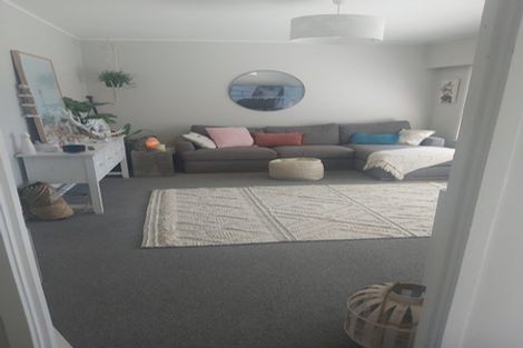 Photo of property in 2/766 Beach Road, Browns Bay, Auckland, 0630