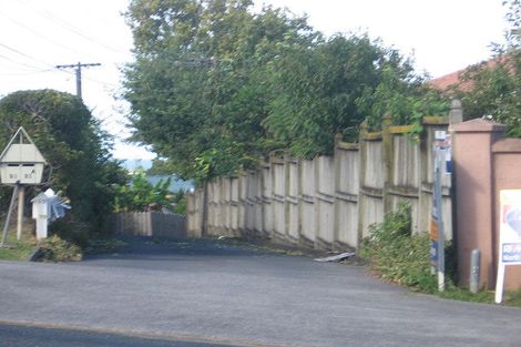 Photo of property in 5/19a Forrest Hill Road, Milford, Auckland, 0620