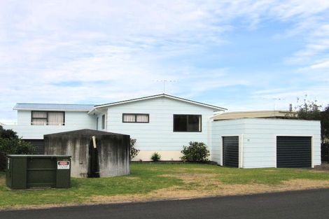 Photo of property in 11 Day Dawn Crescent, Omaha, Warkworth, 0986