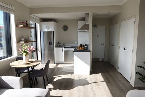 Photo of property in 3/22 Kerewhenua Crescent, Hobsonville, 0616