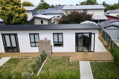 Photo of property in 28 Mere Mere Avenue, Palmerston North, 4414