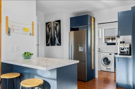 Photo of property in 37 Niagara Street, Wainoni, Christchurch, 8061