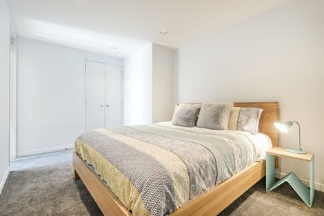 Photo of property in Piermont Apartments, 5b/82 Cable Street, Te Aro, Wellington, 6011