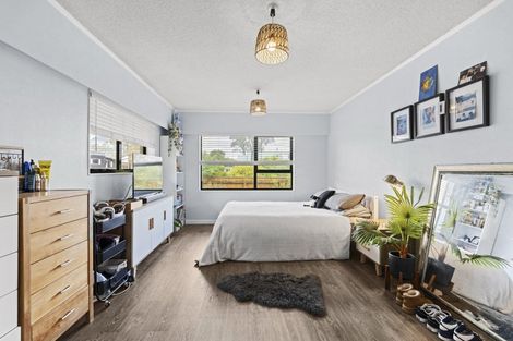 Photo of property in 59 Dixon Street, Oakura, 4314