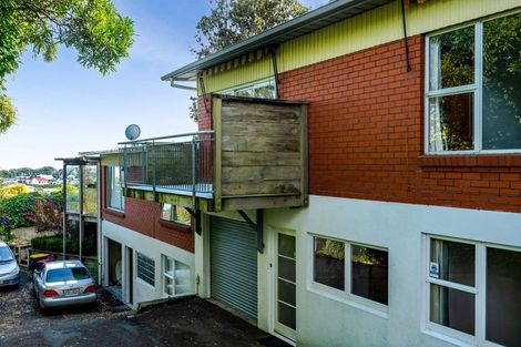 Photo of property in 2/164 Vivian Street, New Plymouth, 4310