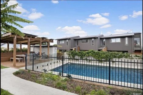 Photo of property in 4/53a Powell Street, Avondale, Auckland, 1026