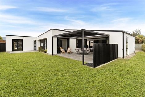 Photo of property in 5 Poppy Lane, Albert Town, Wanaka, 9305