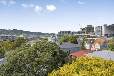 Photo of property in Hobson Court Flats, 59/70 Hobson Street, Thorndon, Wellington, 6011