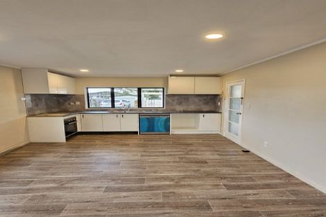 Photo of property in 39a Rollerson Street, Papakura, 2110