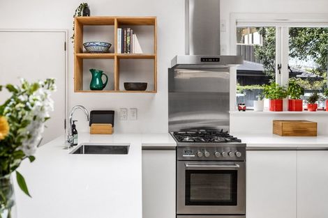 Photo of property in 7 Orkney Road, Mount Maunganui, 3116