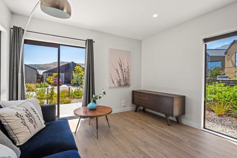 Photo of property in 15 Mulholland Drive, Jacks Point, 9371