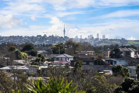 Photo of property in 8a Jeff Place, Howick, Auckland, 2014