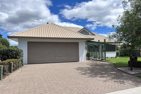 Photo of property in 34 Warwick Drive, Lynmore, Rotorua, 3010