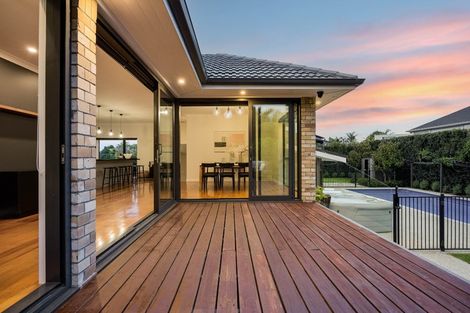 Photo of property in 35 Rock Isle Road, Torbay, Auckland, 0630