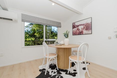 Photo of property in 8 Fleming Place, Chedworth, Hamilton, 3210