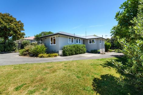 Photo of property in 5 Antrim Place, Hokowhitu, Palmerston North, 4410