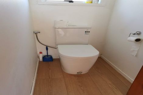 Photo of property in 1/95c Captain Scott Road, Glen Eden, Auckland, 0602