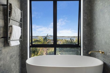 Photo of property in 13 Waimana Avenue, Northcote Point, Auckland, 0627