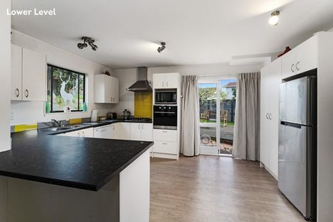 Photo of property in 30 Frimley Terrace, Waikanae Beach, Waikanae, 5036