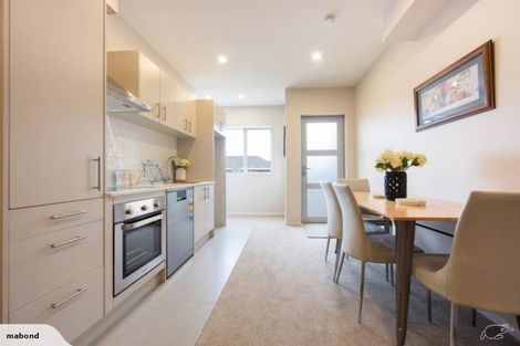 Photo of property in 24/11 Ray Small Drive, Papakura, 2110