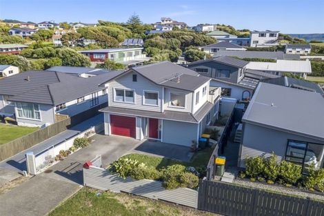 Photo of property in 25a Lambley Road, Titahi Bay, Porirua, 5022