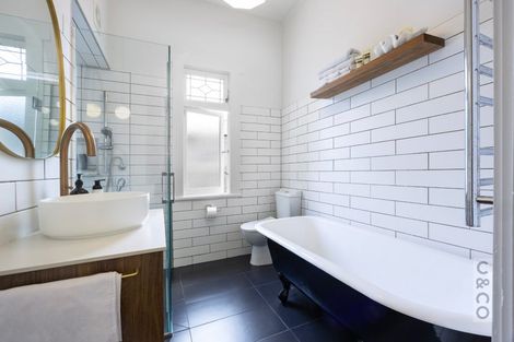 Photo of property in 56 Queen Street, Riverhead, 0820