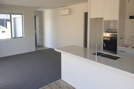 Photo of property in 21 Royal Crescent, Papamoa, 3118