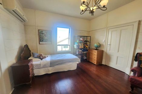 Photo of property in 10a Wharfe Street, South Hill, Oamaru, 9400