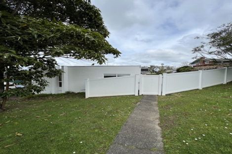 Photo of property in 2/1 Keldale Place, Forrest Hill, Auckland, 0620