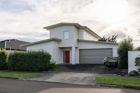 Photo of property in 6 Silkwood Place, Fitzherbert, Palmerston North, 4410