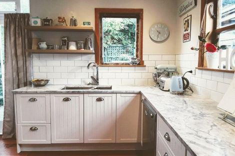 Photo of property in 27 Monowai Road, Johnsonville, Wellington, 6037